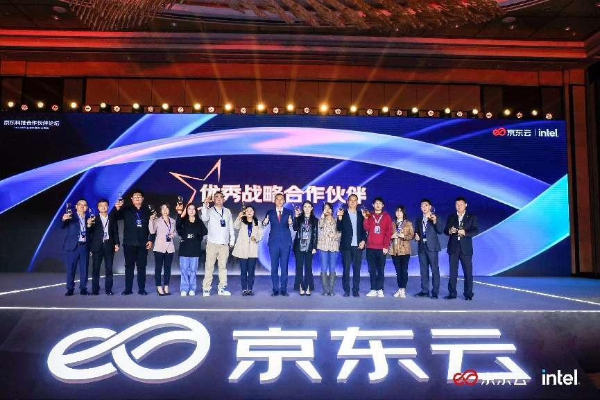 �����ƶ����ᡤ�Ϻ�վح������������ڶ���Я�־����Ƽ�������ҵ������