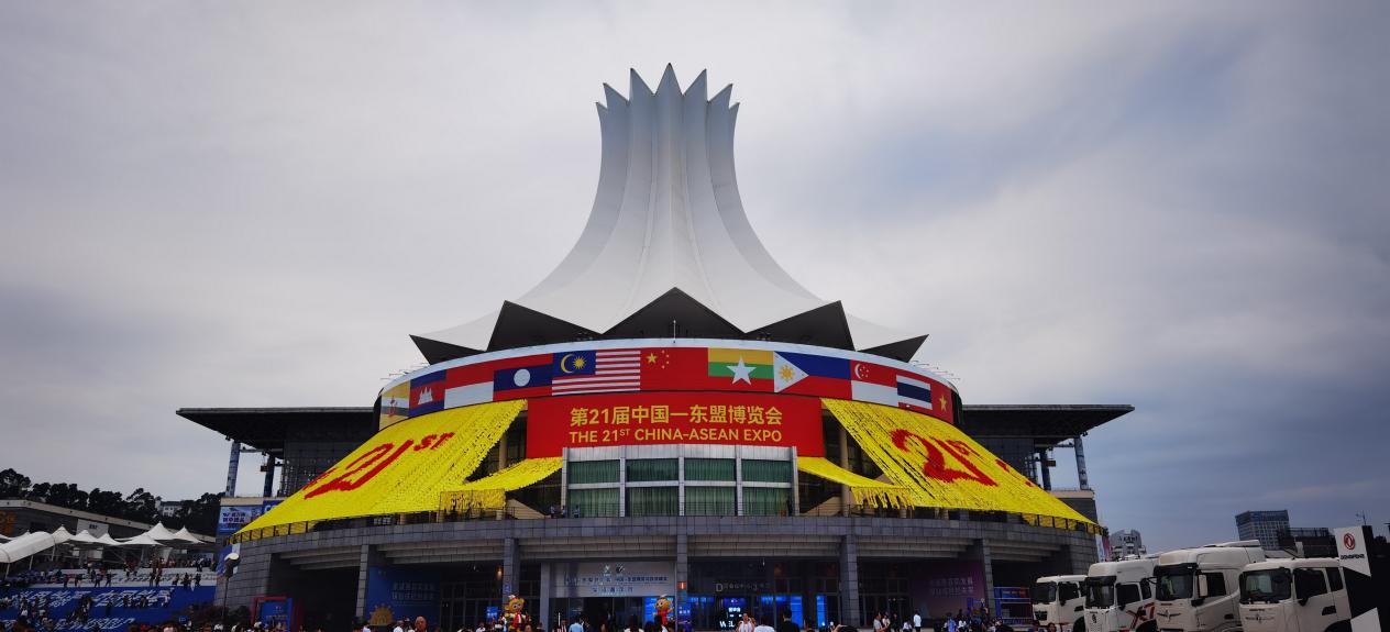 ������һ��һ�� ������������ڶ������������21���й�-����չ����